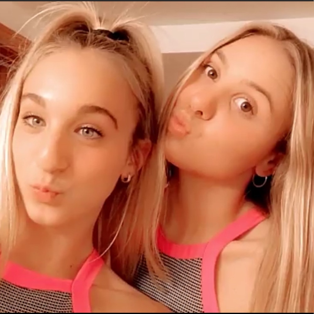 Meet your Posher, Caroline